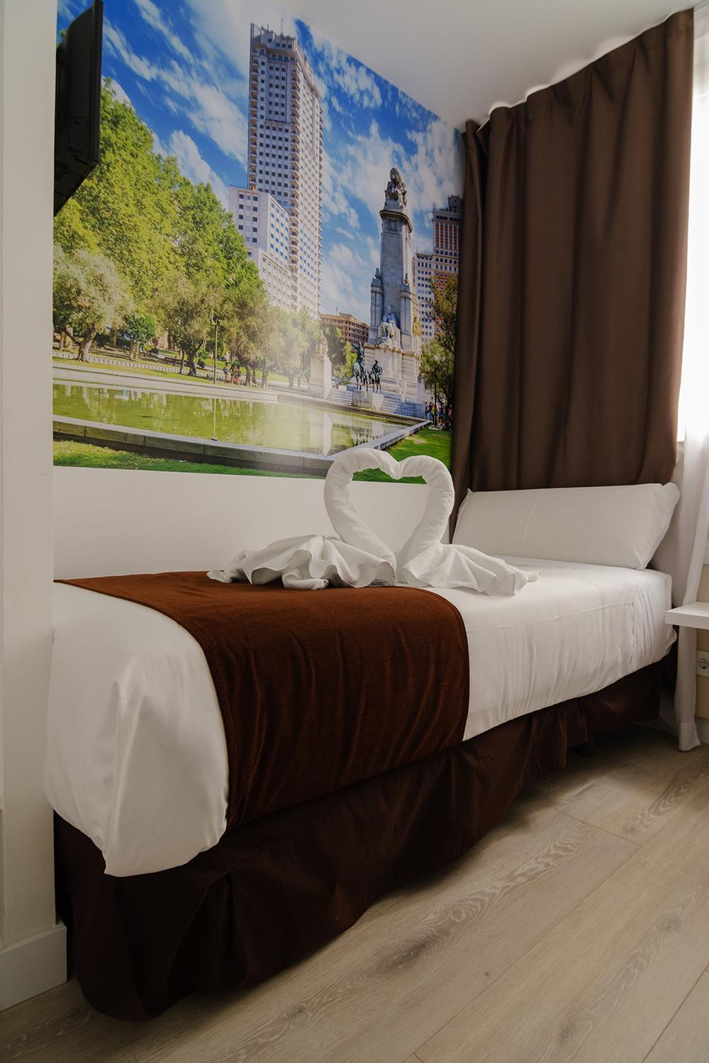 מדריד Hotel Bestprice Alegria מראה חיצוני תמונה