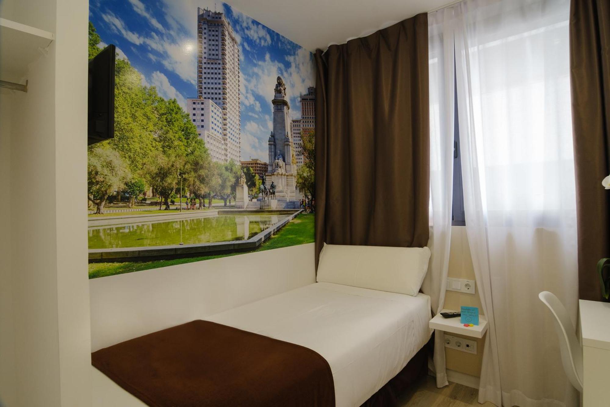 מדריד Hotel Bestprice Alegria מראה חיצוני תמונה